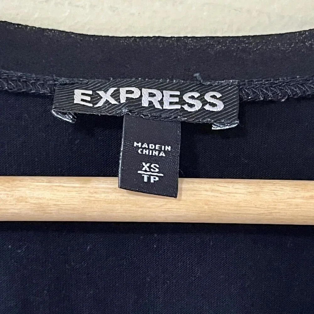 EXPRESS| Black & Gold Chain Metal Style Embellished Tank Top Size US XS - Picture 5 of 6
